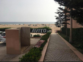 Itran pieds dans l'eau imiouadar, Agadir